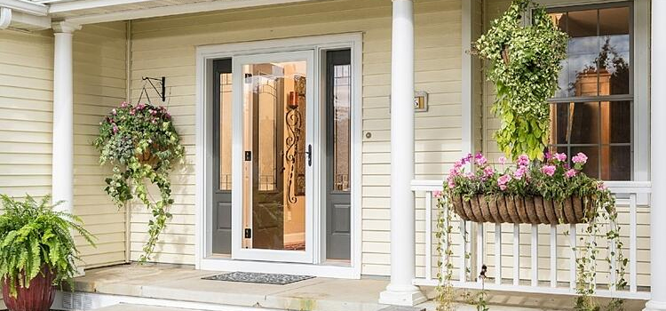 screen door installation in Fontana